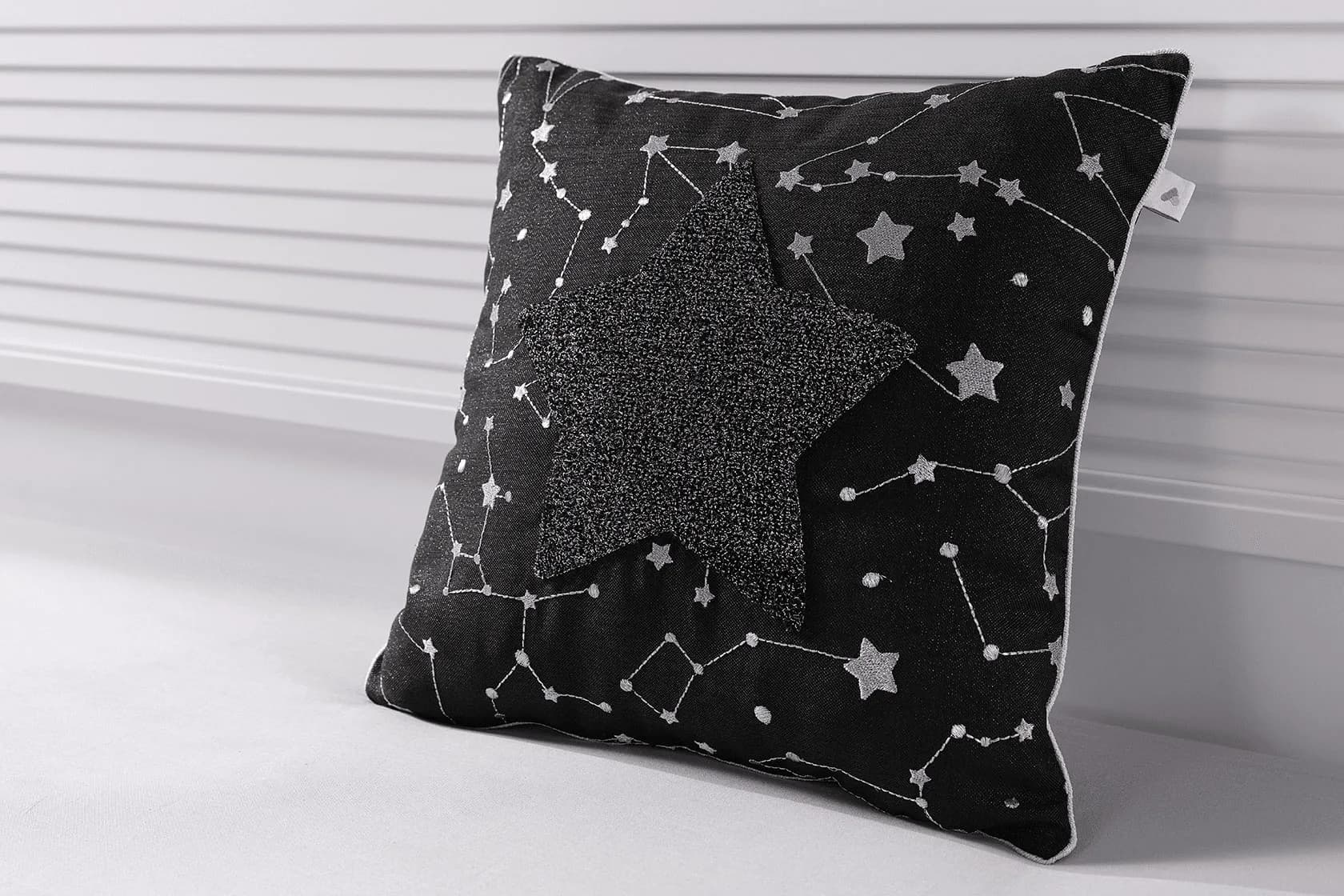 Cushion Sky NO:01 2