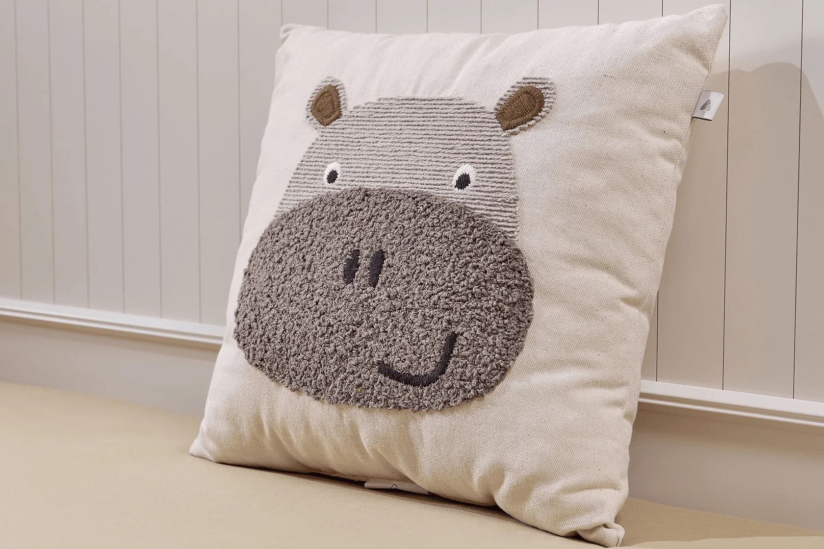 Cushion Safari NO:07 2