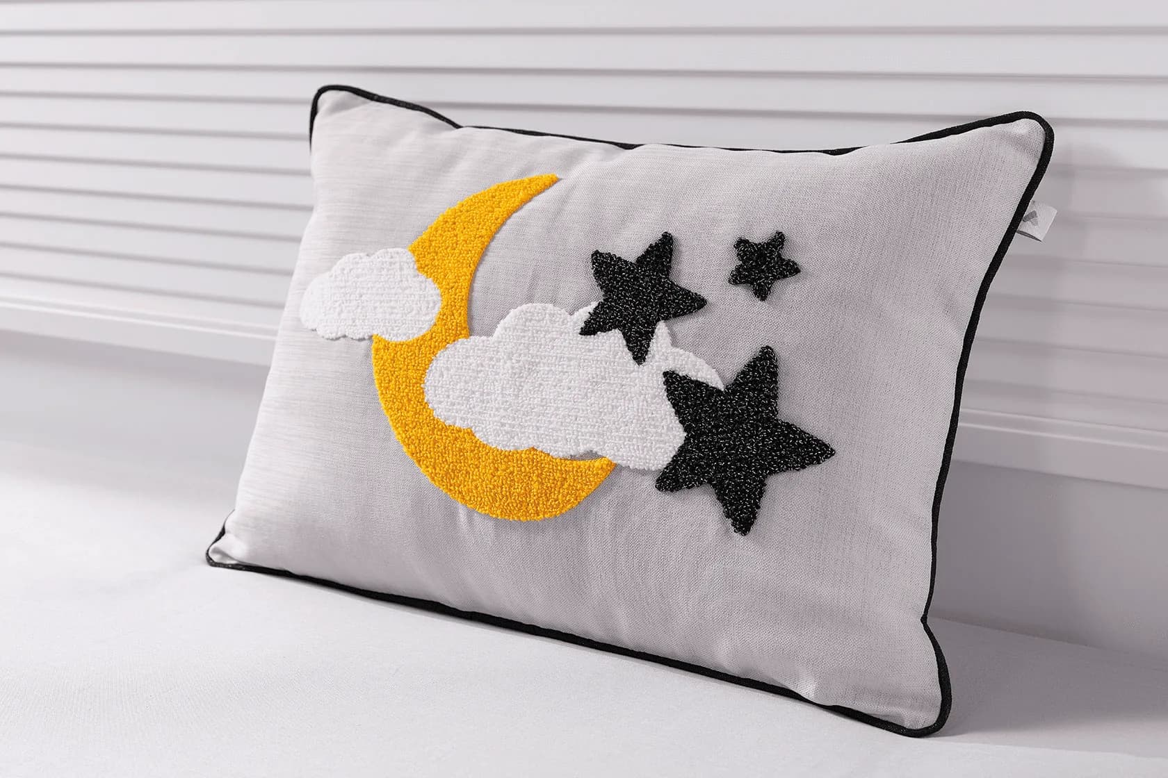 Cushion Sky NO:02 2