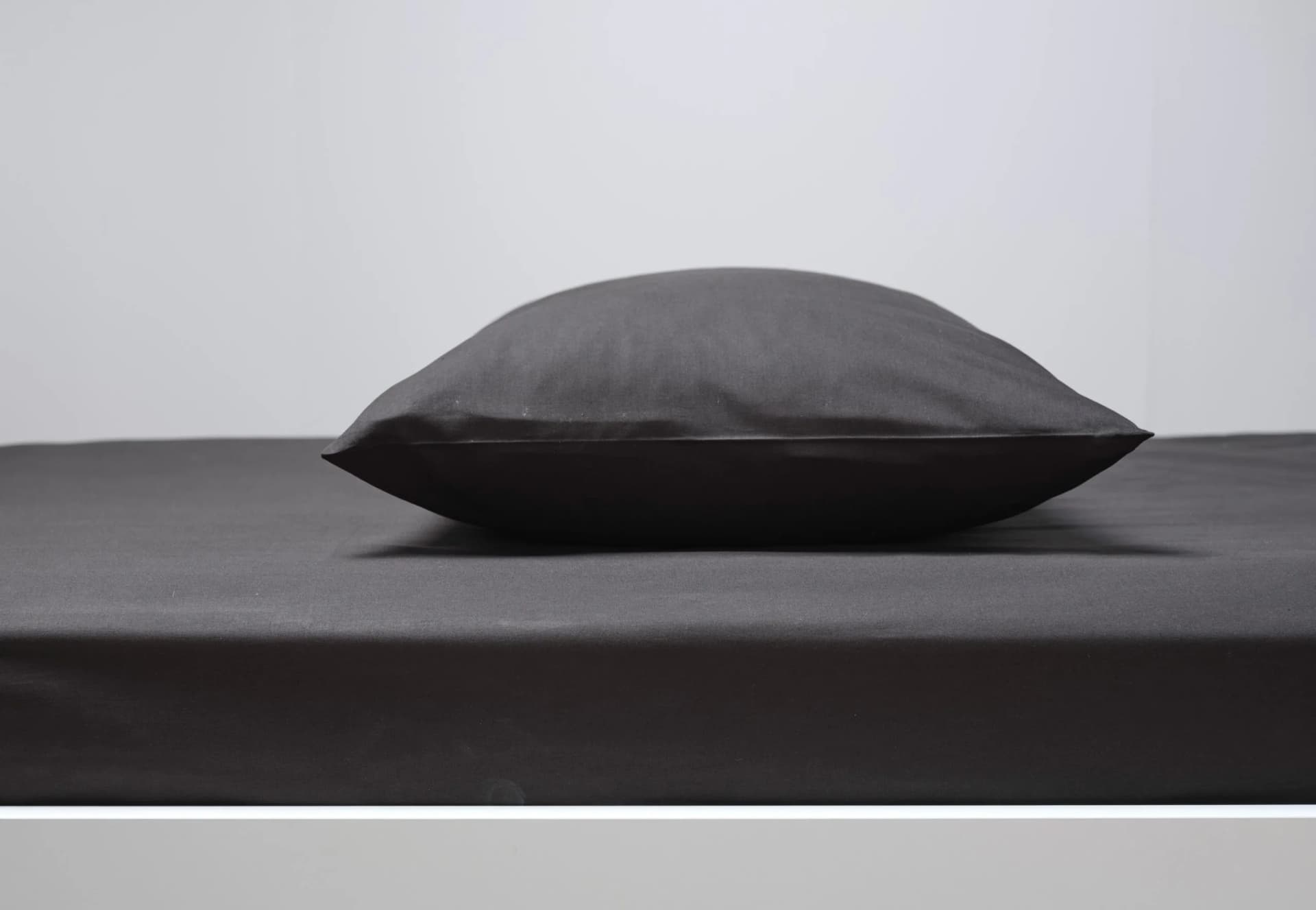 Cotton Sheet Set Black 180×260 3