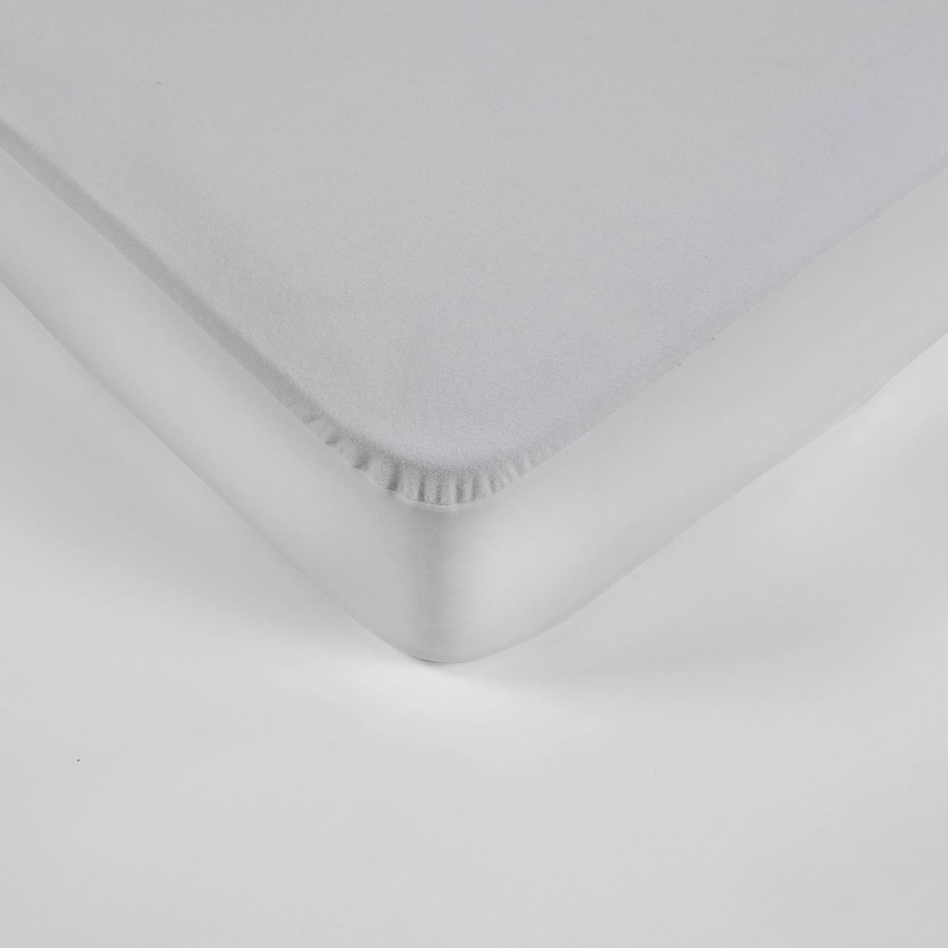 Fitted Waterproof Mattress Cover (100×200) 3