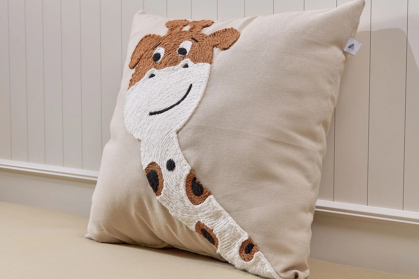 Cushion Safari NO:04 2