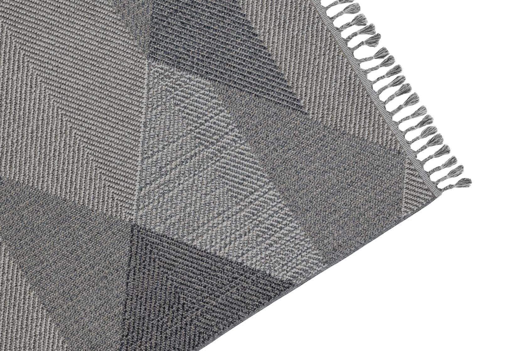 Poly Carpet (120x180CM) 2